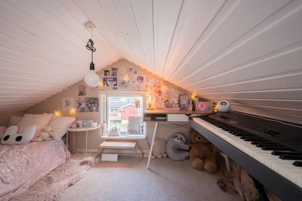Skärgårdsidyll fyra minuter från vatten - Bild 22