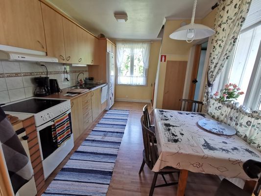 Stuga på en gård nära havet - Bild 6