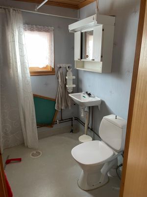 Charmig stuga och gäststuga i idylliska Jävrebyn - Bild 17