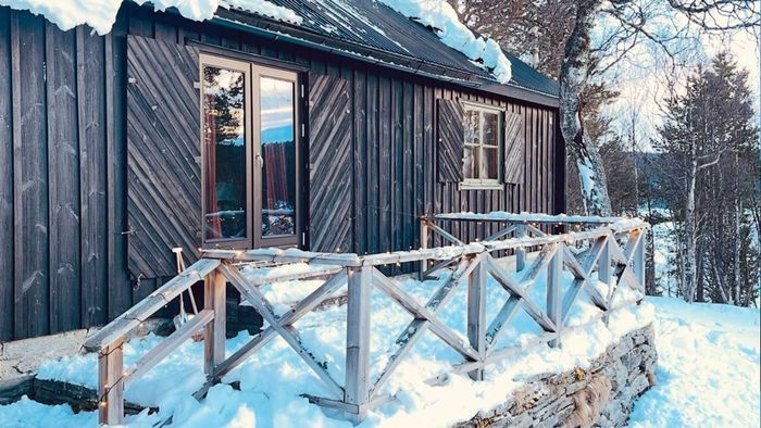Unik stuga med sjö och fjällutsikt där båt ingår - Bild 37