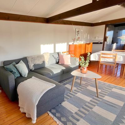 Bild 4 på Mysig och havsnära sommarstuga i Kårehamn/Petgärde