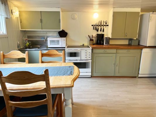 Stuga med gångavstånd till Färjestaden | SE04040