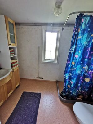 Stuga på en gård nära havet - Bild 7