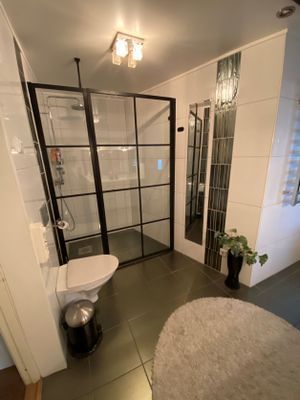 Mysigt hus med pool i centrala Lysekil - Bild 9