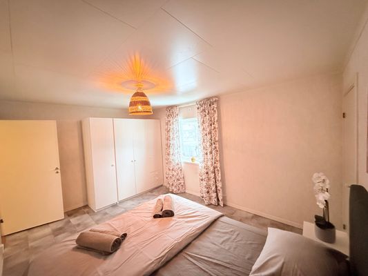 Villa vid vattnet med egen brygga och panoramautsi - Bild 13