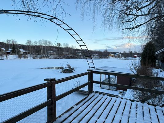Villa vid vattnet med egen brygga och panoramautsi - Bild 31