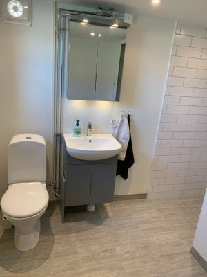 Fräsch stuga med utsikt, nära både hav och skog - Bild 21