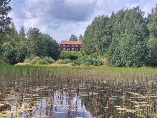 Rymlig och lugn lägenhet för en paus i naturen