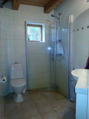 Bild 3 på Fårö 4 sovrum 7 bäddar 100 kvm