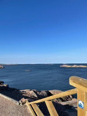 LYSEKIL mysig insynskyddad stuga m. båt - Bild 23