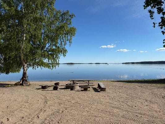 Sjötomt Ringsö med egen brygga - Bild 7