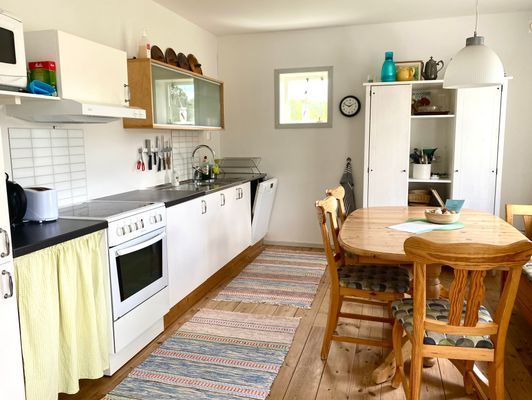 Stuga på vacker bondgård | Öppna vyer & nära sjön - Bild 8