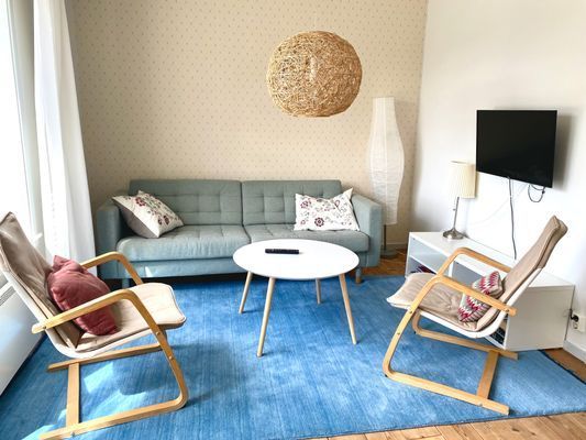 Stuga på vacker bondgård | Öppna vyer & nära sjön - Bild 9