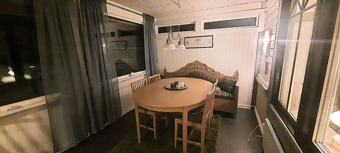 Mysigt fräscht hus i Mora med fint läge vid vatten - Bild 11