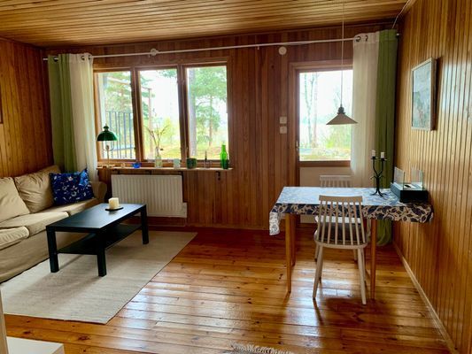 Naturnära stuga på skärgårdsö