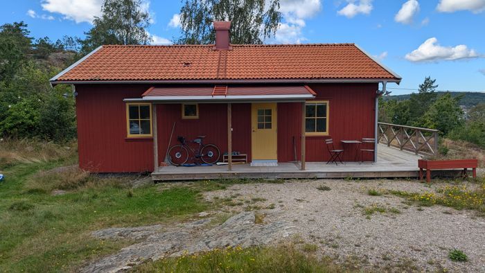 Modernt hus med sol hela dagen & nära salta bad - Bild 17