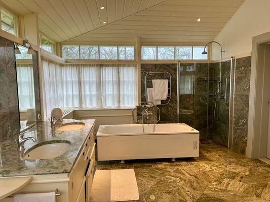 Bild 4 på Vacker villa i skånsk slottsmiljö