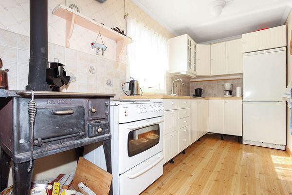 Stuga Höga Kusten med badtunna/ båt