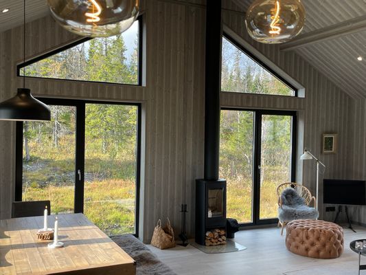 Hyr denna stuga i  på 95 m². 6 sängplatser. Pris ej tillgängligt. Se bilder och tillgänglighet här.