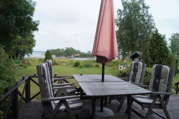 Terrassen på baksidan