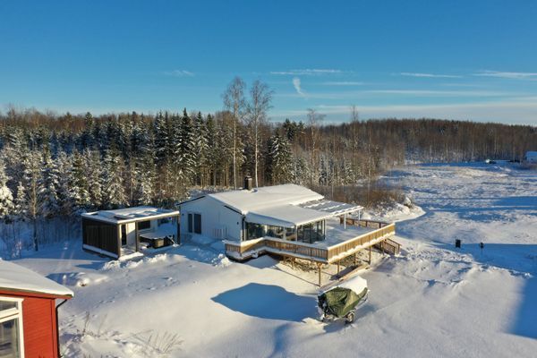 Modern Stuga med sjöutsikt, spa anläggning - Bild 63