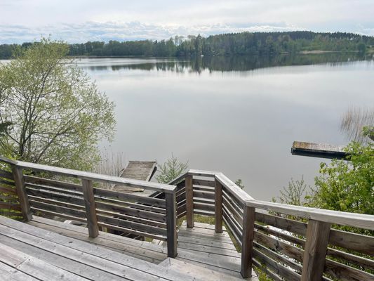 Litet hus med sjötomt och egen brygga i Mälaren - Bild 16
