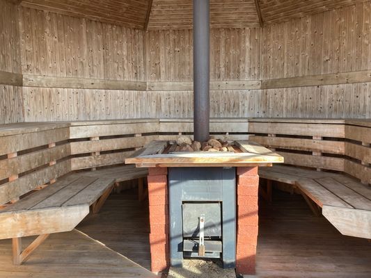 Stuga i söderläge med egen badstrand - Bild 15