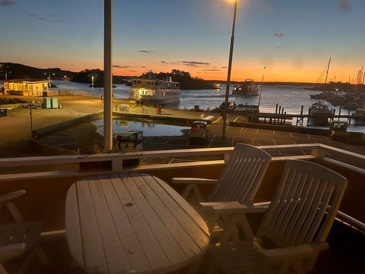 Hyr denna stuga i Styrsö på 30 m². 4-5 sängplatser. Från 8 000 kr per vecka. Se bilder och tillgänglighet här.