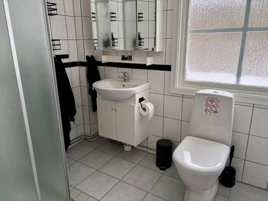 Charmig röd stuga i Valbo-Ryr - Bild 17