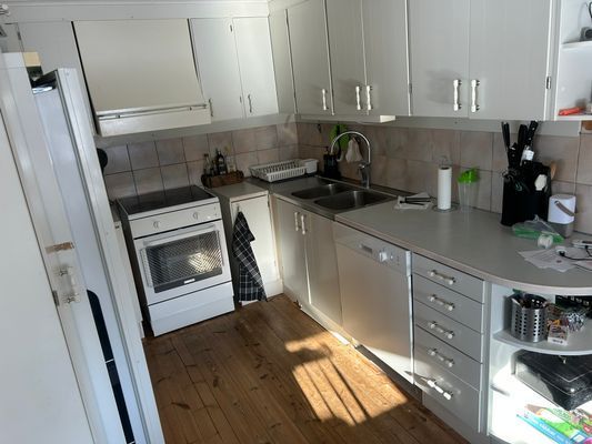 Bild 4 på Sommarstuga vid vattnet - lugn och avskild idyll