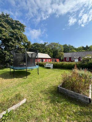 Charmigt sommarboende mitt i Böda med 1400kvm tomt - Bild 6