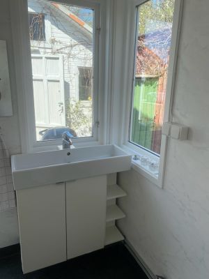 Hyr denna stuga i Slite på 42 m². 4 sängplatser. Från 5 500 kr per vecka. Se bilder och tillgänglighet här.