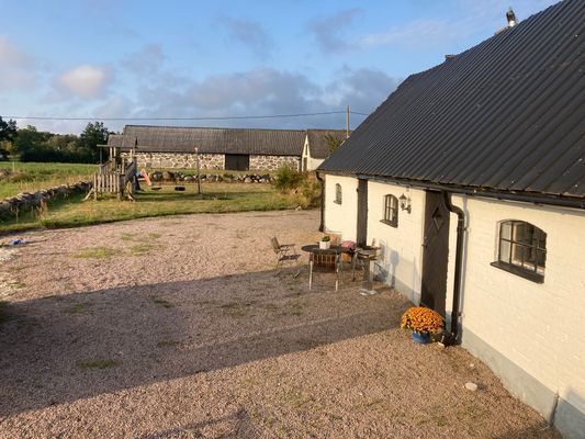 Bild 4 på Lägenhet i fyrlängad gård