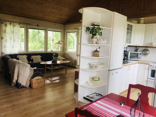 Bild 4 på Strandnära hus centralt beläget i Byxelkrok