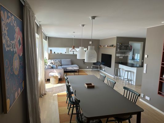 Modern villa i Dalarös skärgård nära stränder - Bild 9