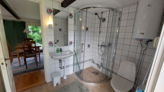 Stuga på Bjärehalvön i Ängelsbäcksstrand