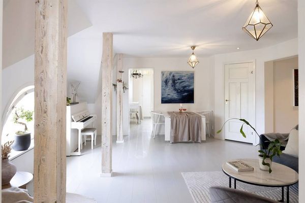 Hyr denna stuga i Vaxholm på 107 m². 4-5 sängplatser. Från 18 000 kr per vecka. Se bilder och tillgänglighet här.