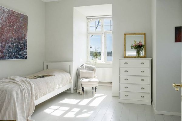 Lägenhet med havsutsikt i anrik byggnad i Vaxholm - Bild 6