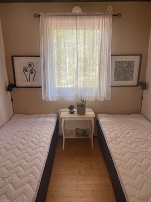 Stuga nära skog och hav - Bild 9