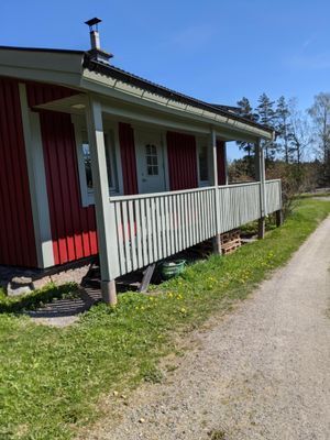Hyr denna stuga i Sävsjö på 38 m². 4 sängplatser. Från 6 000 kr per vecka. Se bilder och tillgänglighet här.