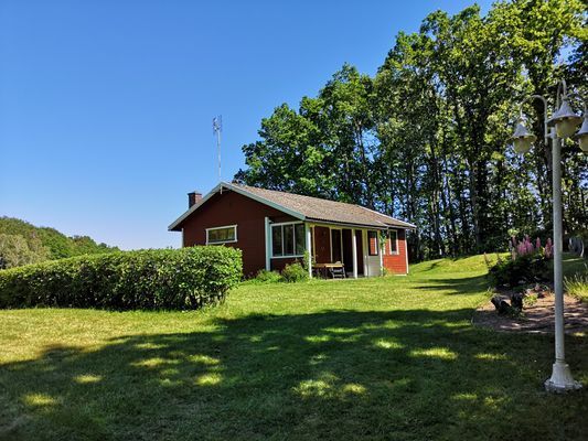 Stuga,  4 bäddar nära äventyrspark i södra Halland