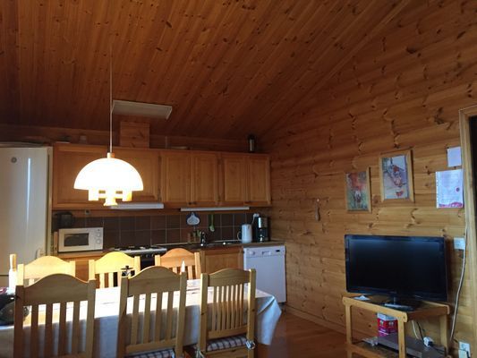 Hyr denna stuga i Sälen på 60 m². 8 sängplatser. 12 000 - 23 500 kr per vecka. Se bilder och tillgänglighet här.