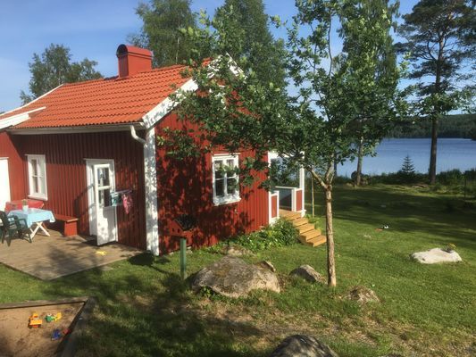 Torp med egen strand