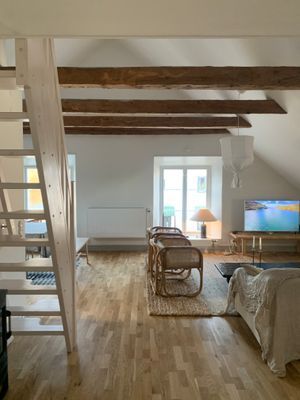 Hyr denna stuga i Ljugarn på 70 m². 4-7 sängplatser. 14 000 - 18 000 kr per vecka. Se bilder och tillgänglighet här.
