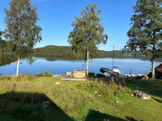 Bild 3 på Torp med egen strand