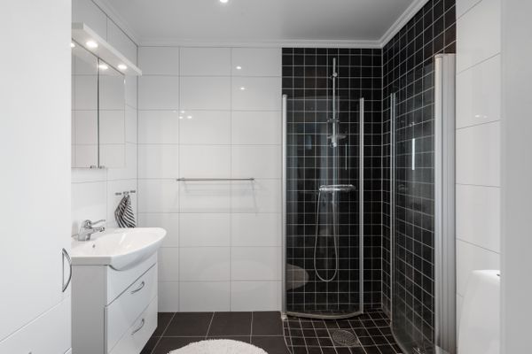 Extraordinärt skärgårdsläge med Fyr - Bild 10