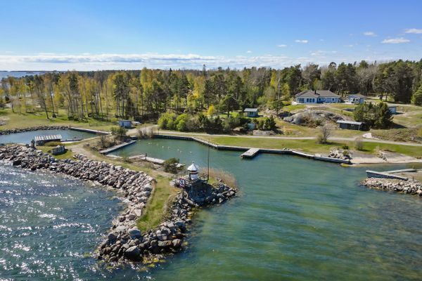 Extraordinärt skärgårdsläge med Fyr - Bild 17