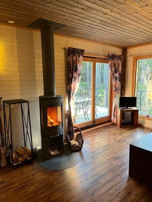 Semesterhus i avskilt läge med motorbåt badtunna - Bild 6