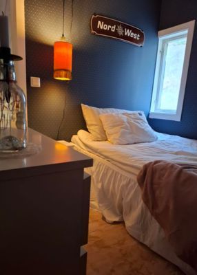 Mysig stuga med centraltläge nära havet - Bild 11