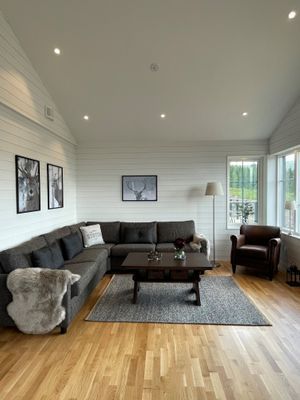 Hyr denna stuga i Stöten på 68 m². 8 sängplatser. 6 000 - 20 900 kr per vecka. Se bilder och tillgänglighet här.